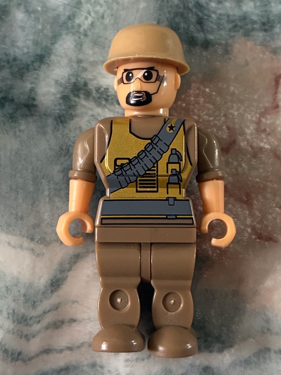 Lego Other - Military Minifigure Soldier with Tan Helmet